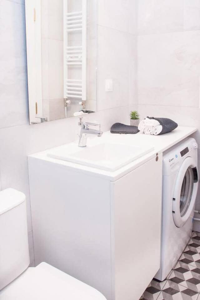 Fully Renovated, Modern Beauty In Central Athens! Экстерьер фото